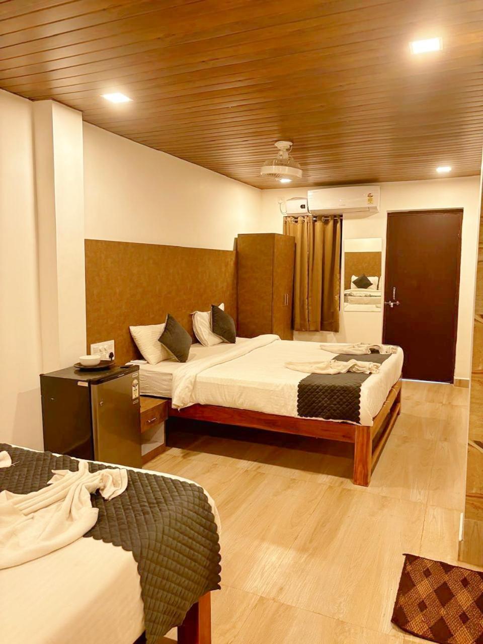 Baga Beach Way Exterior photo